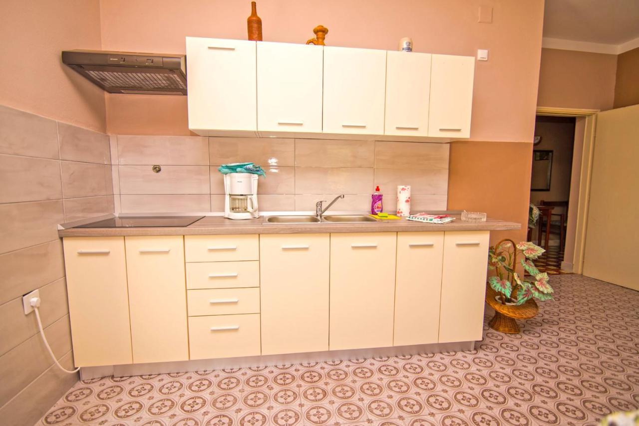 Nena Appartement Mali Lošinj Buitenkant foto
